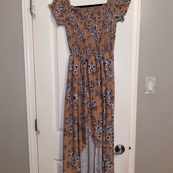 Floral Off-Shoulder Maxi Dress - Picture 2 of 4